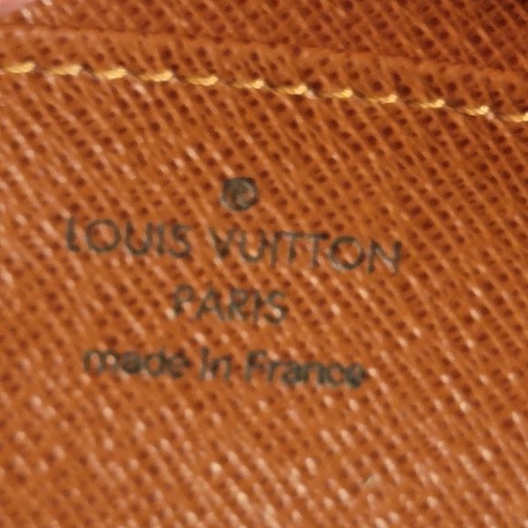 LOUIS VUITTON |  Astrid Long Wallet Clutch Monogram - Picture 15 of 16